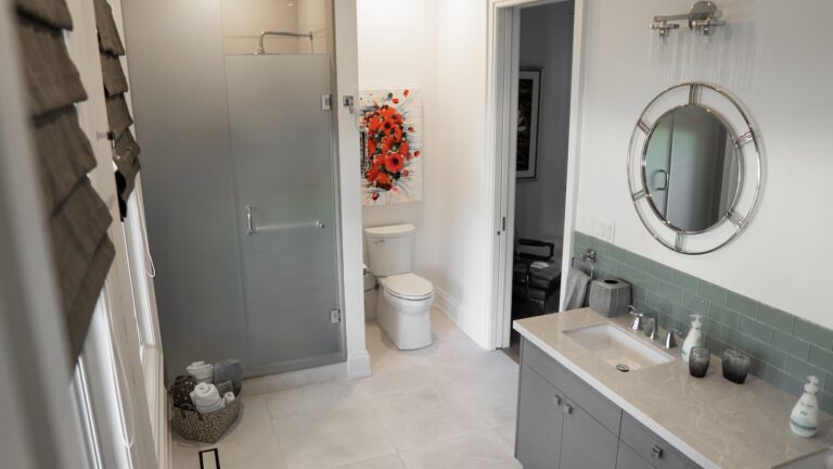 custom-white-and-grey-bathroom
