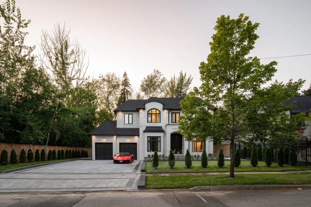 exterior of custom home etobicoke toronto